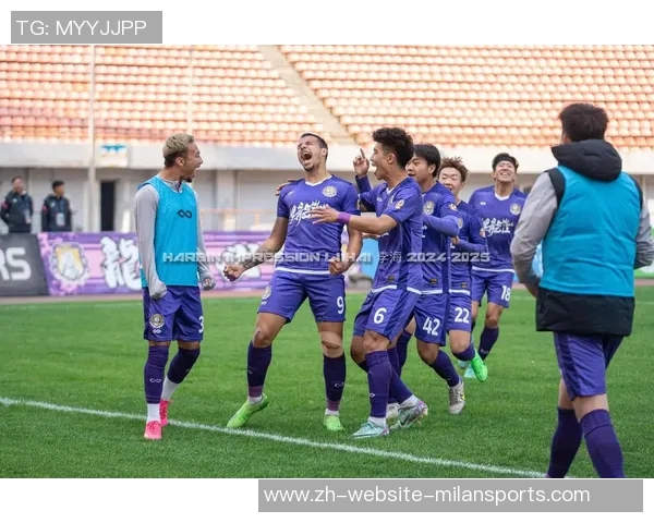 中甲黑龙江迎战新疆球队双方全力争胜展现精彩对决