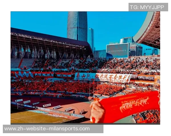 广州恒大与山东鲁能激战正酣谁能在中超赛场上笑到最后